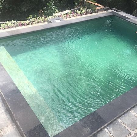 Anggrek Mas Bed & Breakfast Hostel Ubud  Exterior photo